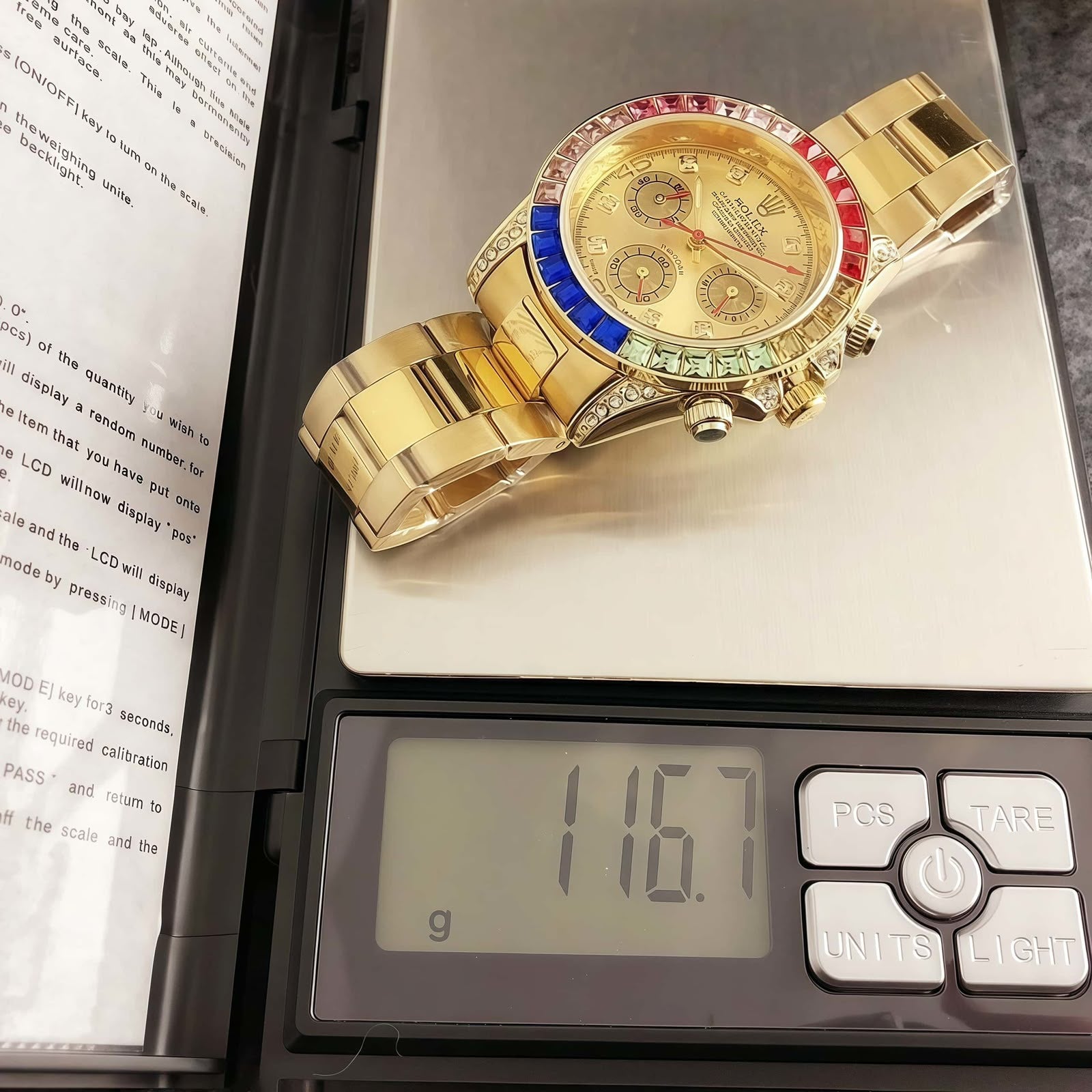 Signature Gold Premium Watch