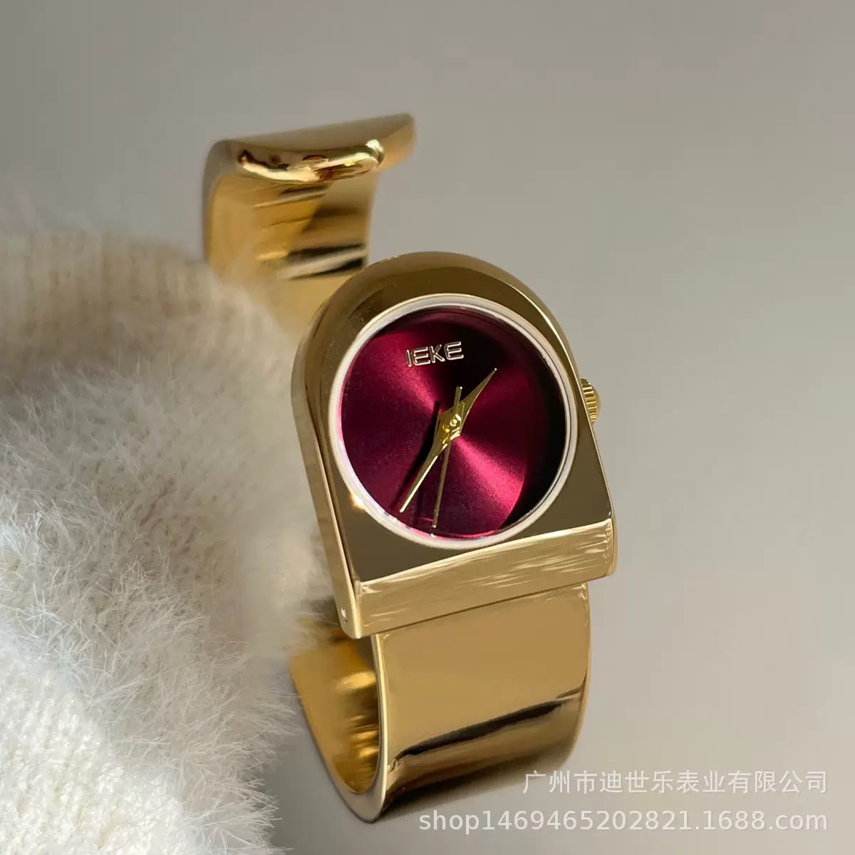 Signature Luxury Women's Watch (IEKE Brand)