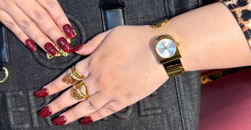 Real picture of Signature Luxury Women's Watch (IEKE Brand)